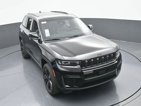 New 2026 Jeep Grand Cherokee Limited w/ Limited Altitude Package RWD image 49