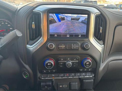 Used 2022 Chevrolet Silverado 1500 LTZ w/ LTZ Convenience Package II AWD/4WD image 21