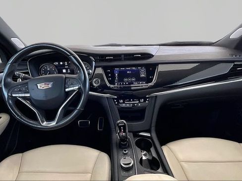 Used 2024 Cadillac XT6 Sport w/ Technology Package AWD/4WD image 7