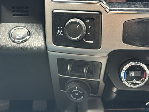 Used 2022 Ford F250 Lariat w/ Tremor Off-Road Package image 17