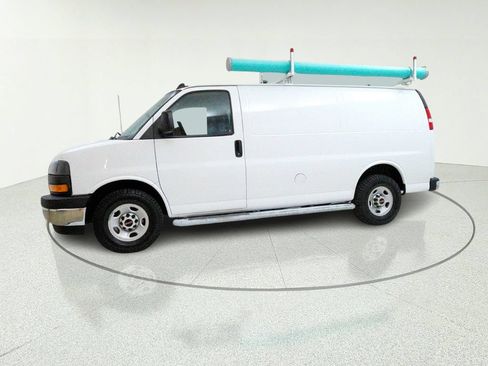 Used 2020 GMC Savana 2500 w/ Driver Convenience Package RWD image 3