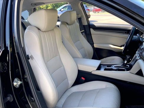 Used 2018 Honda Accord EX-L image 7