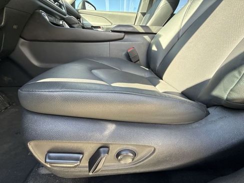 Used 2024 Toyota Grand Highlander XLE image 12