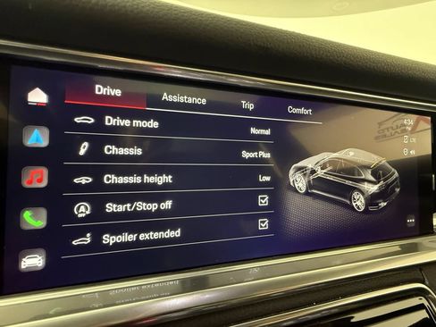 Used 2022 Porsche Panamera 4 w/ Premium Package AWD/4WD image 34