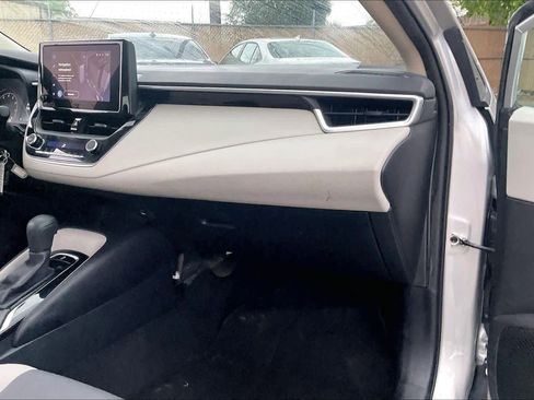 Used 2023 Toyota Corolla LE FWD image 17