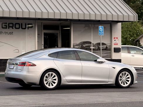 Used 2017 Tesla Model S 90D AWD/4WD image 8