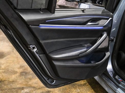 Used 2020 BMW M550i xDrive w/ Executive Package AWD/4WD image 45