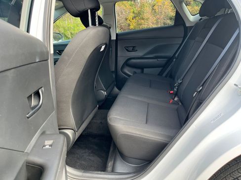 Used 2025 Hyundai Kona SEL image 21