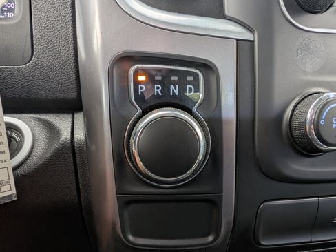 Used 2021 RAM 1500 Classic SLT image 30