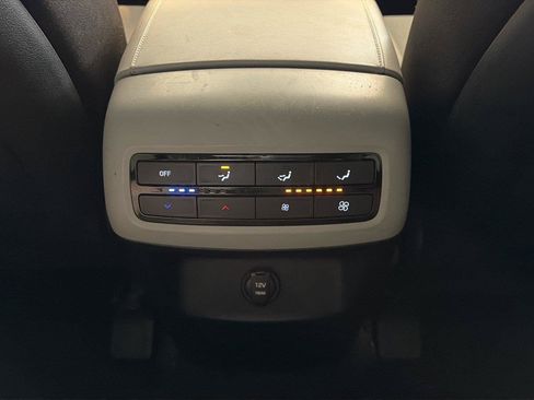 Used 2023 Hyundai Palisade SE AWD/4WD image 21