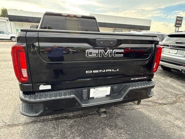 Certified 2020 GMC Sierra 2500 Denali w/ Denali Ultimate Package AWD/4WD image 4