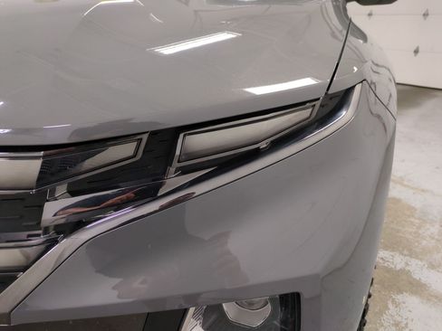 Used 2023 Hyundai Santa Cruz Night AWD/4WD image 11