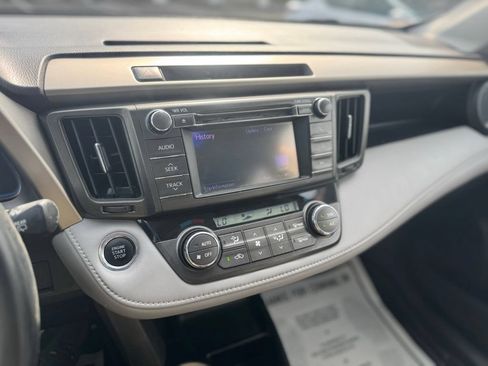 Used 2013 Toyota RAV4 Limited AWD/4WD image 36