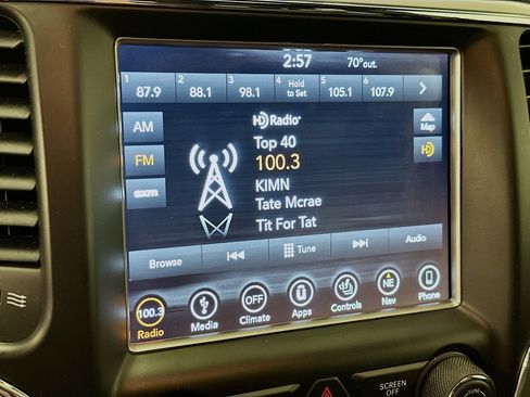 Used 2018 Jeep Grand Cherokee Limited image 21