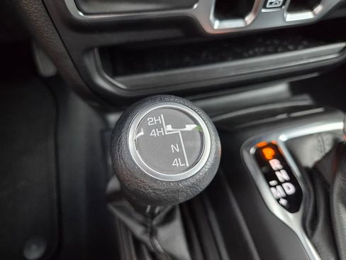 Used 2024 Jeep Wrangler Unlimited Sahara w/ Safety Group AWD/4WD image 25