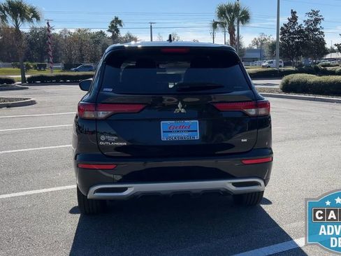 Used 2024 Mitsubishi Outlander SE Black Edition image 7