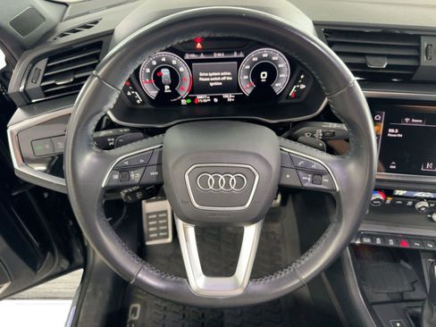 Used 2020 Audi Q3 2.0T Prestige w/ Prestige Package image 18