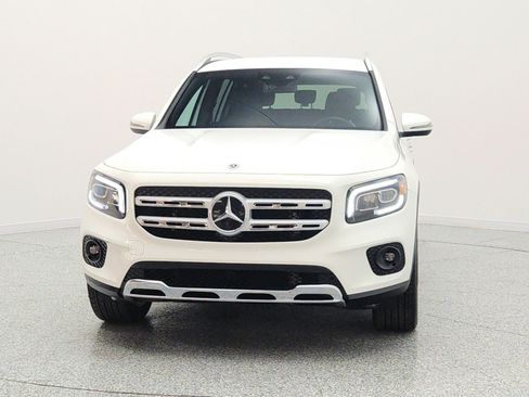 Used 2022 Mercedes-Benz GLB 250 image 2