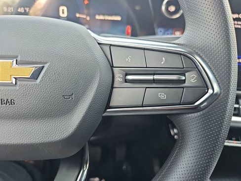 New 2026 Chevrolet Equinox EV LT image 17