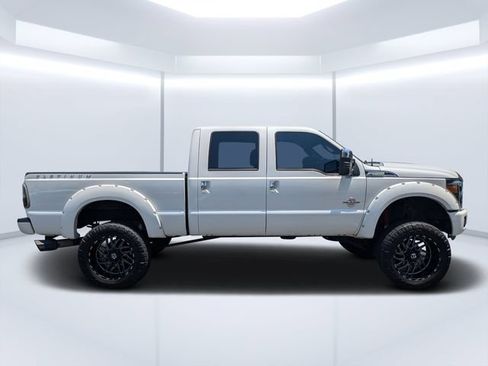 Used 2015 Ford F250 Platinum w/ FX4 Off-Road Package AWD/4WD image 2