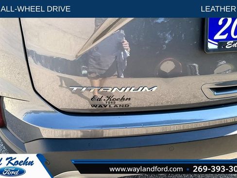 Used 2021 Ford Edge Titanium w/ Cargo Accessory Package FWD image 8