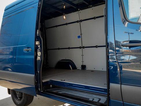 New 2026 Mercedes-Benz Sprinter 2500 image 10