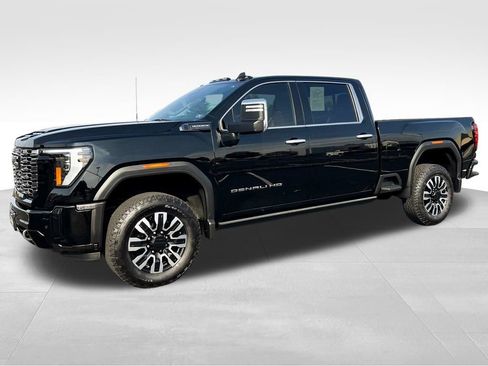 Used 2025 GMC Sierra 3500 Denali Ultimate image 15