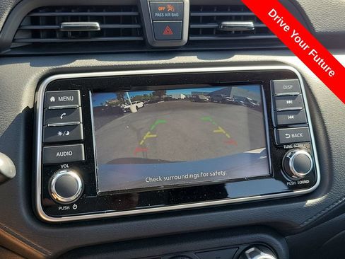 Used 2025 Nissan Versa S FWD image 10