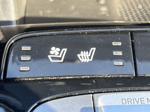 Used 2024 Hyundai Tucson Limited image 29