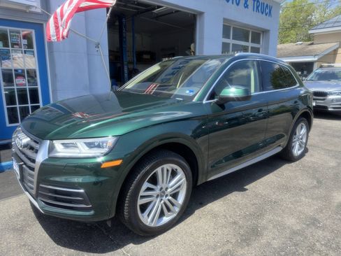 Used 2019 Audi Q5 2.0T Premium Plus w/ Premium Plus Package AWD/4WD image 4