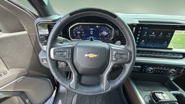 Used 2026 Chevrolet Silverado 1500 High Country AWD/4WD image 12