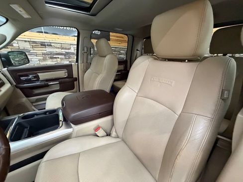 Used 2017 RAM 1500 Laramie w/ Convenience Group AWD/4WD image 29