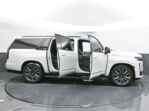 Used 2023 Cadillac Escalade ESV Sport Platinum image 65