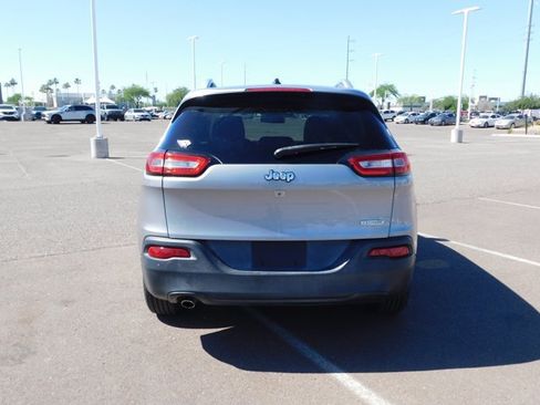 Used 2015 Jeep Cherokee Latitude image 6