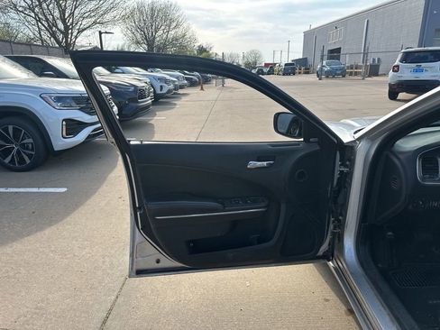 Used 2012 Dodge Charger SXT Plus image 11