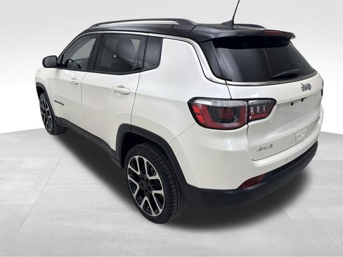 Used 2017 Jeep Compass Limited w/ Navigation Group AWD/4WD image 7