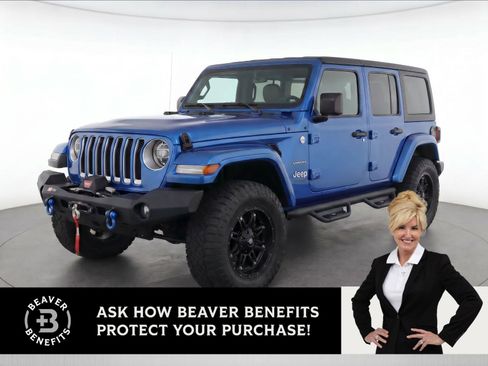 Used 2023 Jeep Wrangler Unlimited Sahara w/ Cold Weather Group AWD/4WD image 1