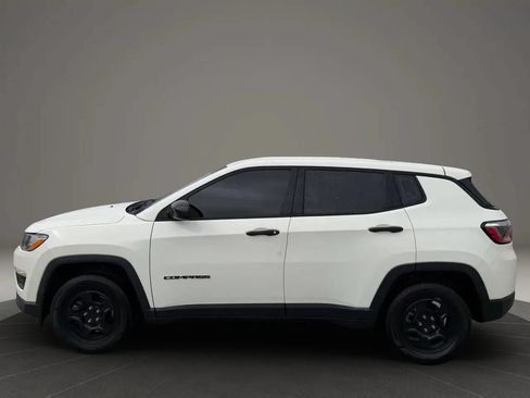 Used 2018 Jeep Compass Sport FWD image 4