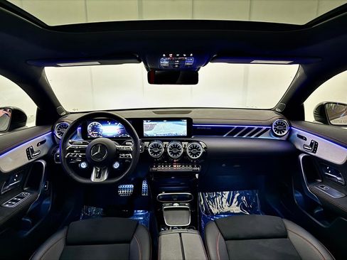 Used 2024 Mercedes-Benz CLA 35 AMG 4MATIC image 29