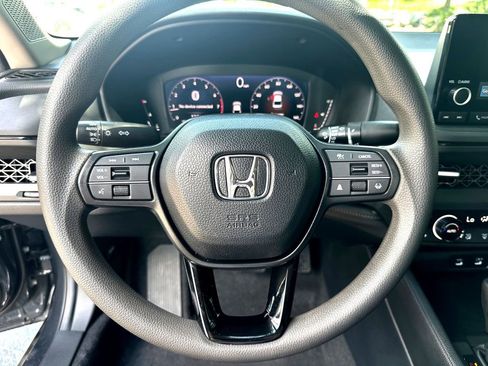 Used 2025 Honda Accord SE image 13
