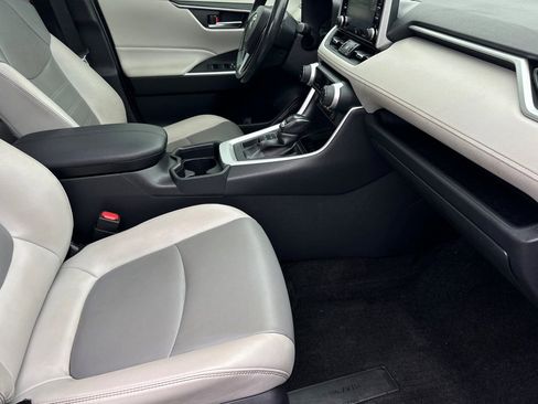 Used 2019 Toyota RAV4 XLE Premium w/ Advanced Technology Package AWD/4WD image 16