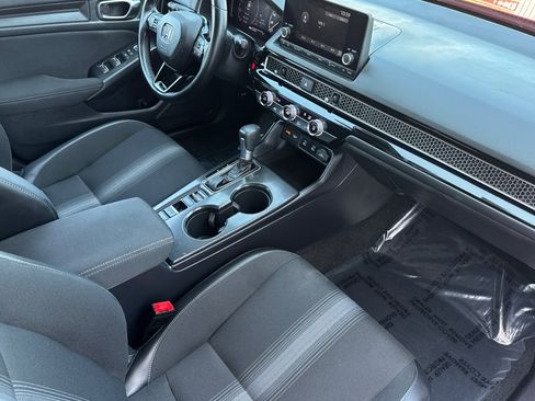 Used 2025 Honda Civic Sport image 32
