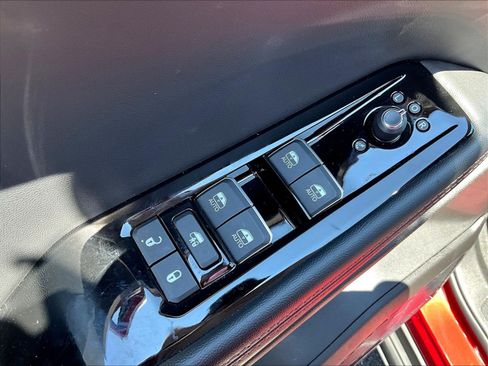 Used 2024 Jeep Wagoneer Launch Edition AWD/4WD image 35