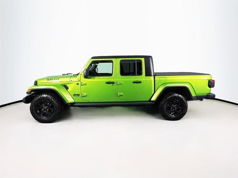 Used 2025 Jeep Gladiator Willys image 4
