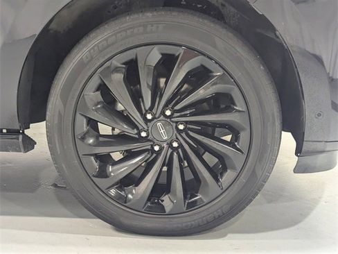 Used 2020 Lincoln Navigator Reserve w/ Equipment Group 208A Reserve image 33