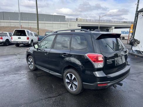 Used 2018 Subaru Forester 2.5i Premium image 6