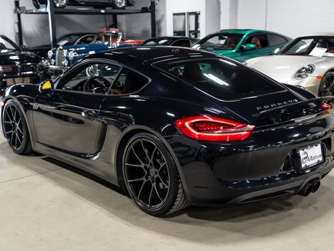 Used 2016 Porsche Cayman image 5