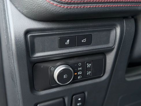 Used 2022 Ford Expedition Max Limited image 31