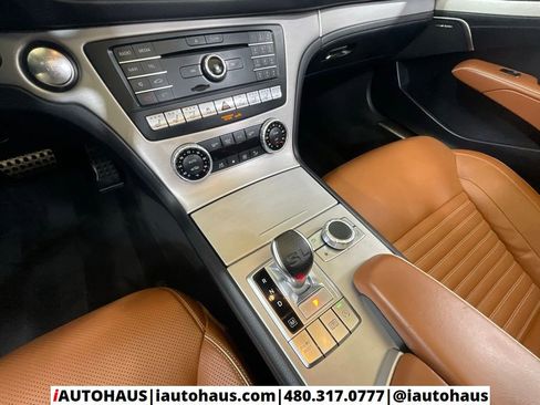 Used 2017 Mercedes-Benz SL 550 image 25