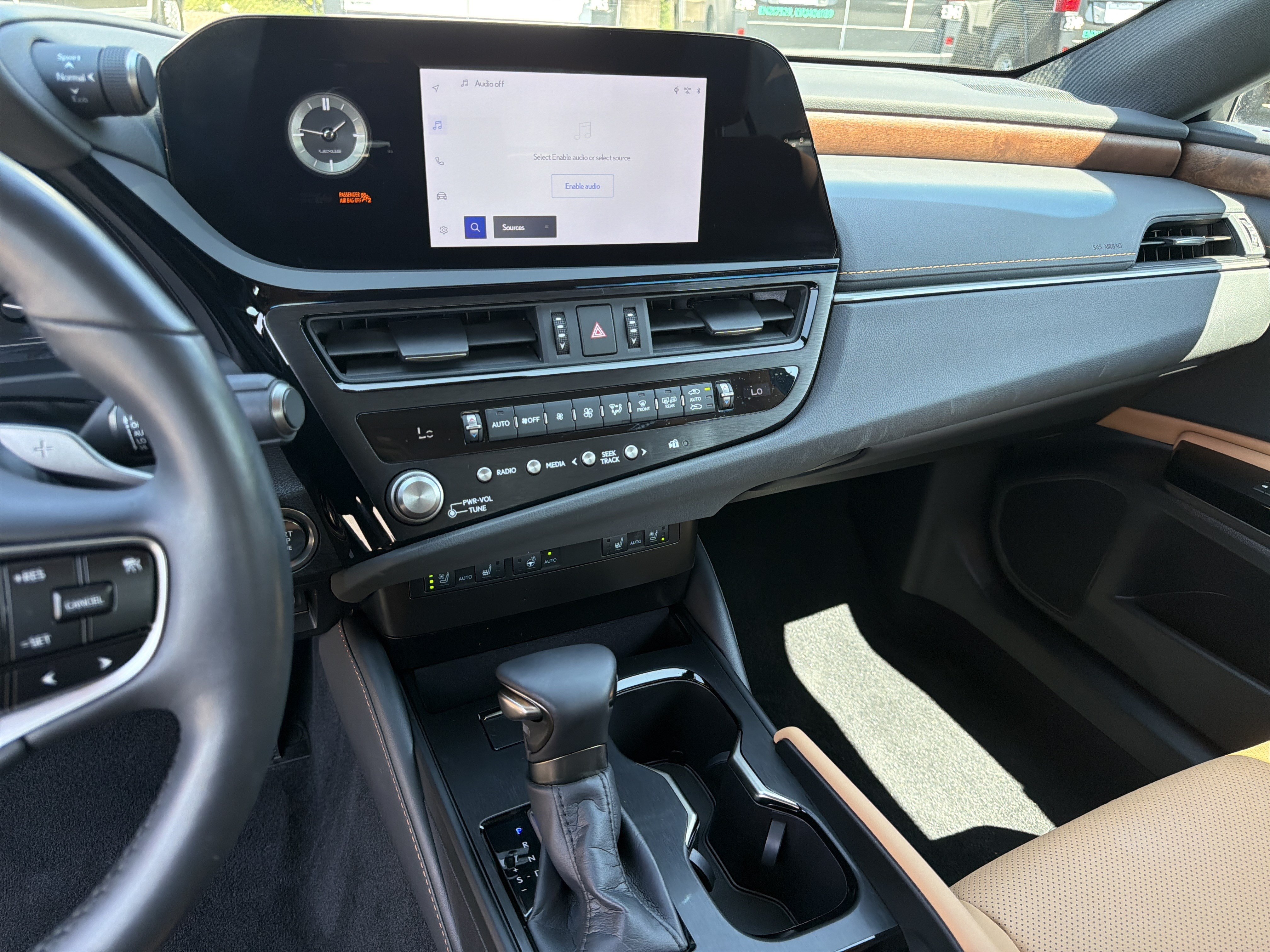 Used 2024 Lexus ES 350 w/ Premium Package FWD image 32